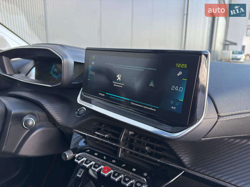 Хэтчбек Peugeot e-208 2019 в Львове