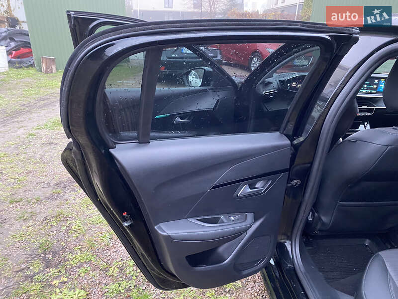 Хетчбек Peugeot e-208 2021 в Києві