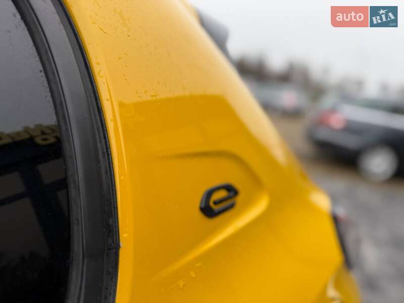 Хэтчбек Peugeot e-208 2021 в Коломые