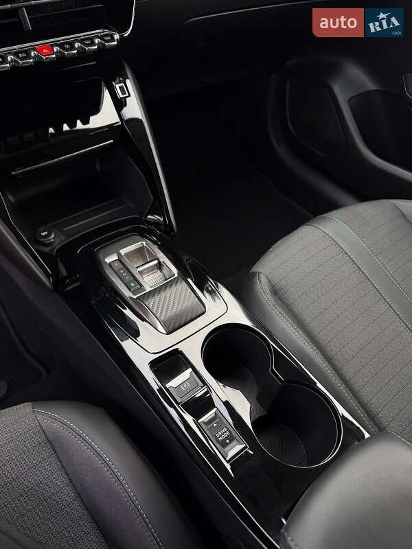 Хетчбек Peugeot e-208 2022 в Рівному фото 25 Хетчбек Peugeot e-208 2022 в Рівному
