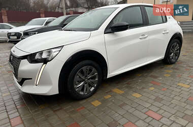 Хэтчбек Peugeot e-208 2023 в Ровно