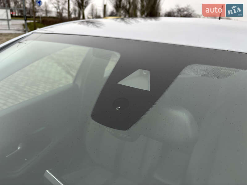 Хетчбек Peugeot e-208 2020 в Черкасах фото 26 Хетчбек Peugeot e-208 2020 в Черкасах