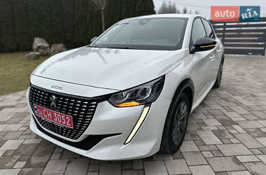 Хэтчбек Peugeot e-208 2022 в Богородчанах