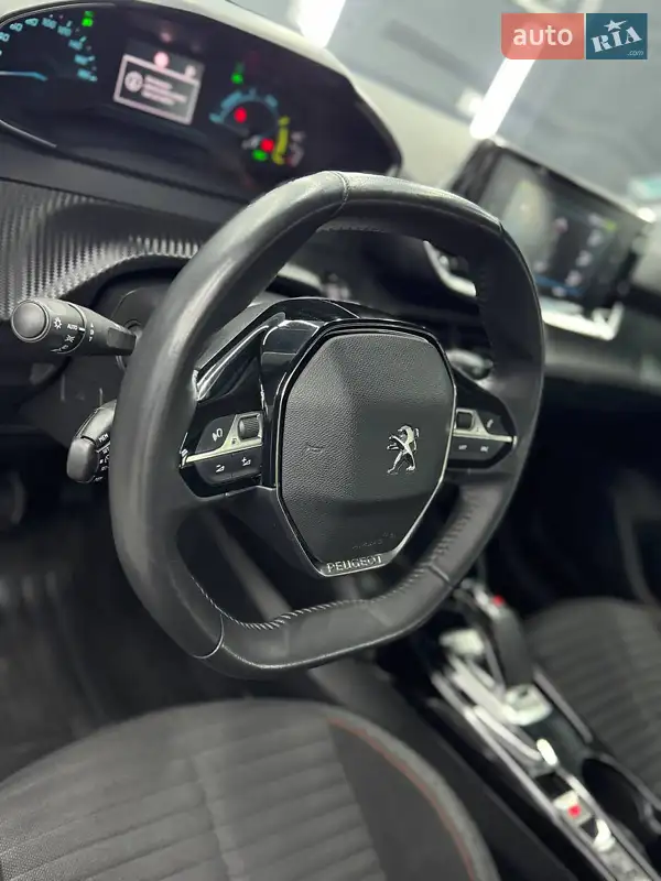 Peugeot e-208 2021 VIN VR3UHZKXZMT080126 фото оголошення 14 з 46