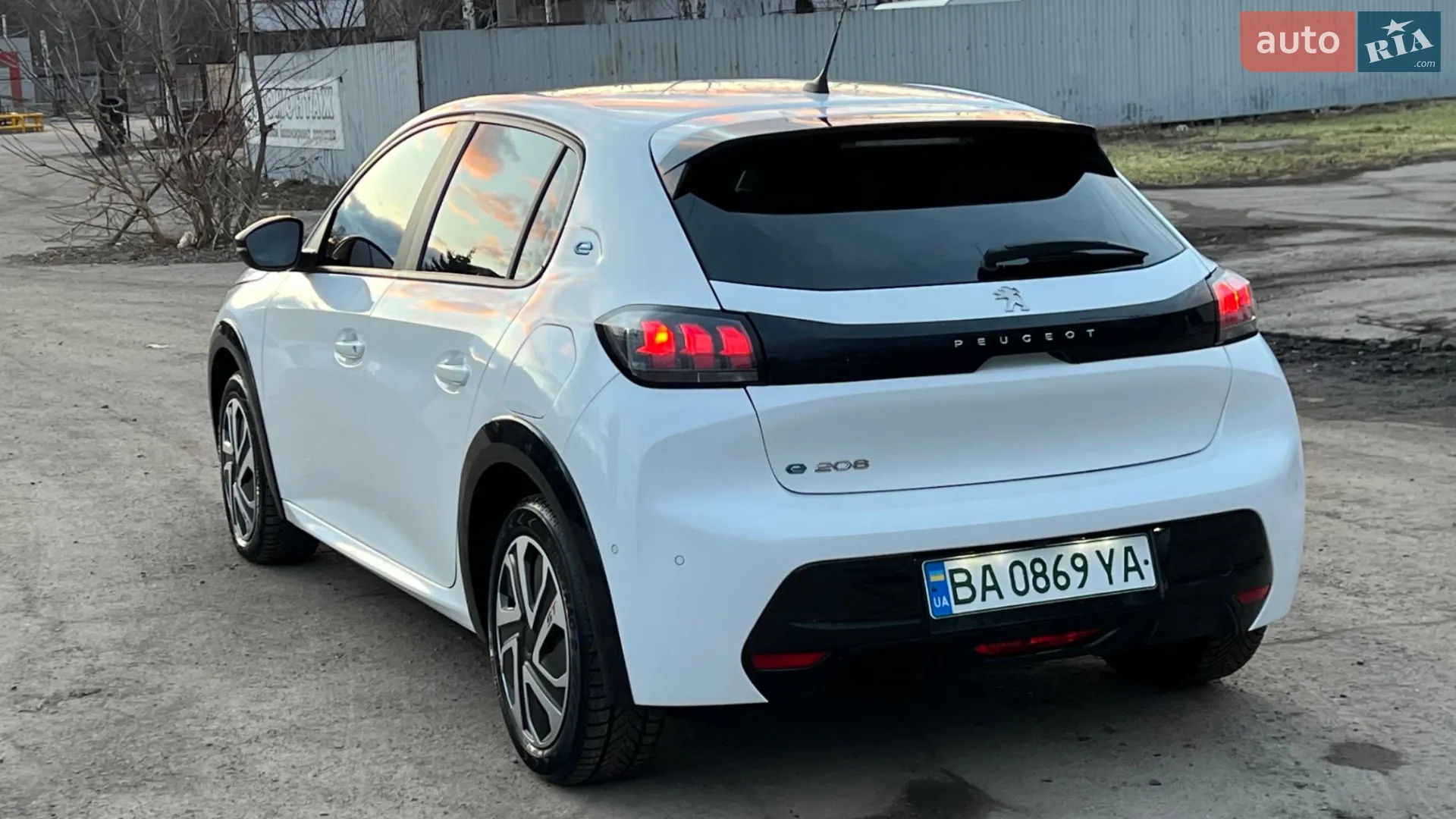 2023 Peugeot 208 - мініатюра 2