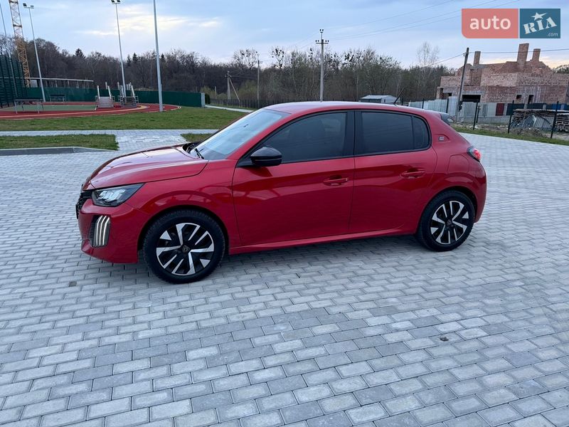 Хэтчбек Peugeot e-208 2024 в Львове