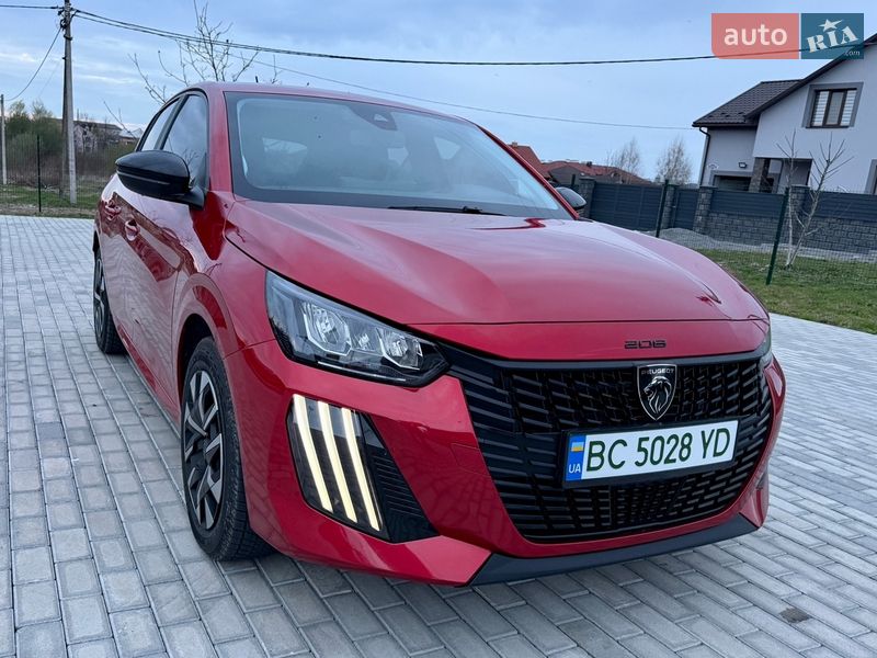 Хэтчбек Peugeot e-208 2024 в Львове