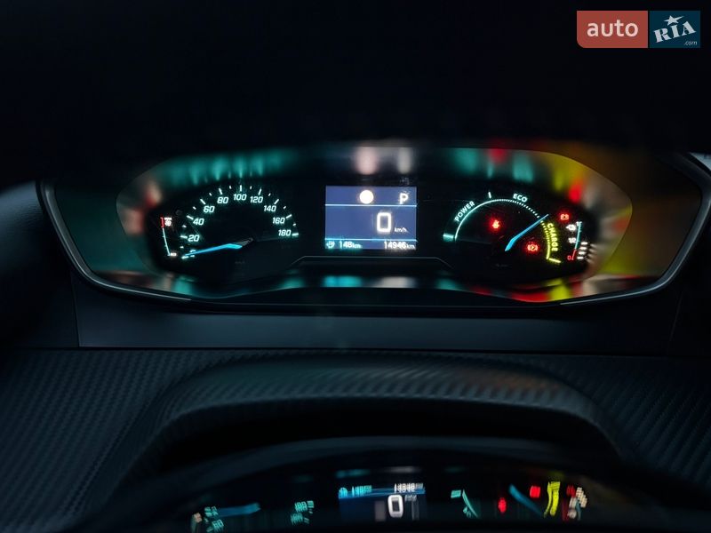 Хэтчбек Peugeot e-208 2024 в Львове