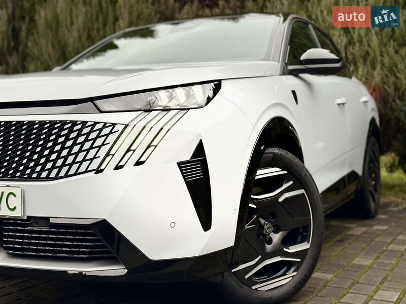 Внедорожник / Кроссовер Peugeot e-3008 2024 в Самборе