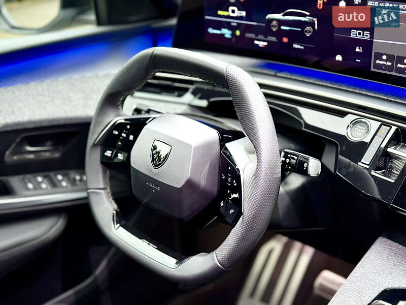 Внедорожник / Кроссовер Peugeot e-3008 2024 в Самборе