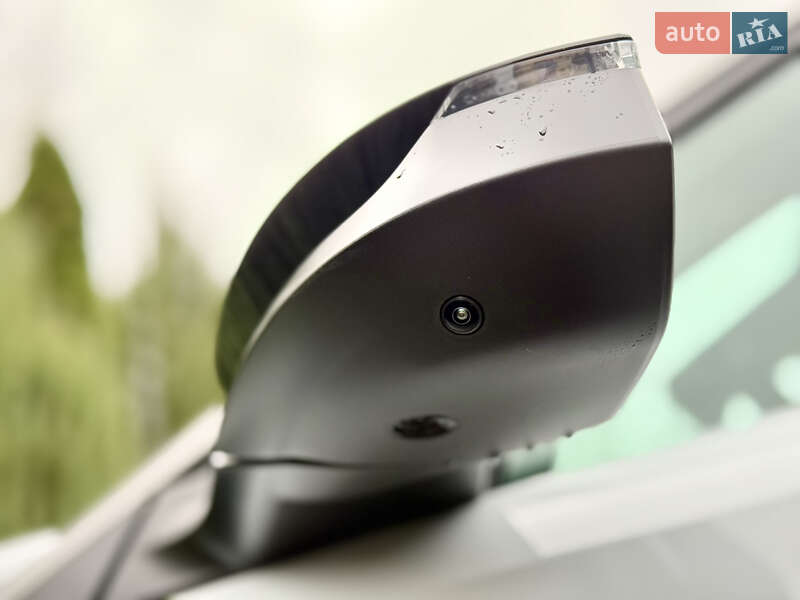 Внедорожник / Кроссовер Peugeot e-3008 2024 в Самборе