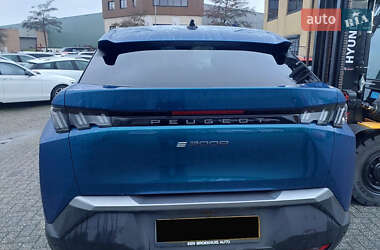 Внедорожник / Кроссовер Peugeot e-3008 2024 в Львове