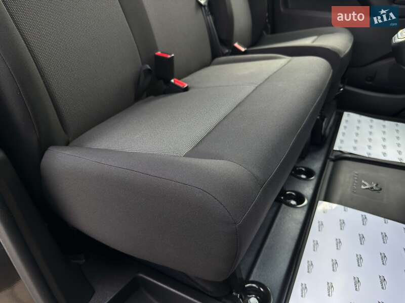 Грузовой фургон Peugeot e-Expert 2024 в Луцке