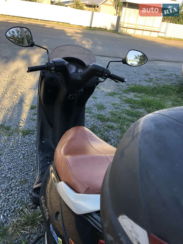 Скутер Peugeot Elyseo 2000 в Хотине