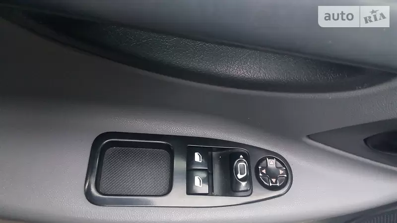 Peugeot Expert 2008 VIN VF3XTRHKH64164085 фото оголошення 13 з 52