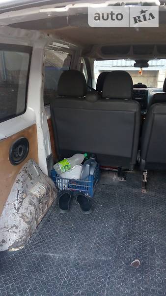 Минивэн Peugeot Expert 2008 в Калуше