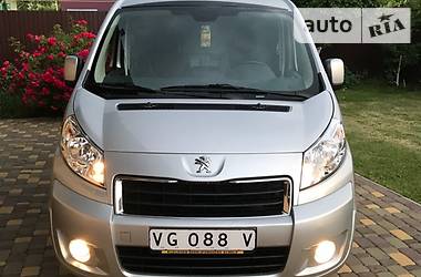 Вантажопасажирський фургон Peugeot Expert 2014 в Києві