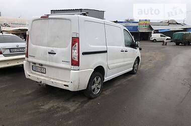 Грузопассажирский фургон Peugeot Expert 2015 в 