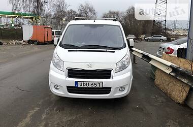 Грузопассажирский фургон Peugeot Expert 2015 в 