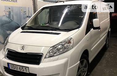 Грузопассажирский фургон Peugeot Expert 2015 в 