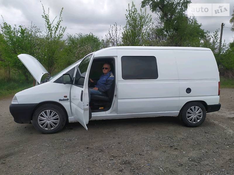 Мінівен Peugeot Expert 2000 в 