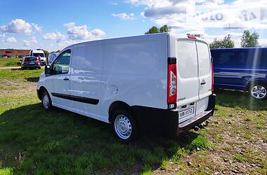 Вантажопасажирський фургон Peugeot Expert 2015 в 