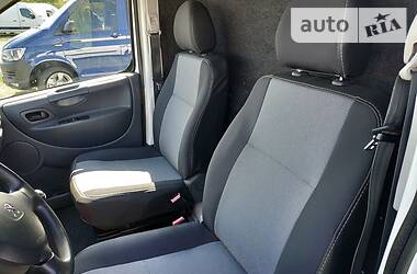 Вантажопасажирський фургон Peugeot Expert 2015 в 