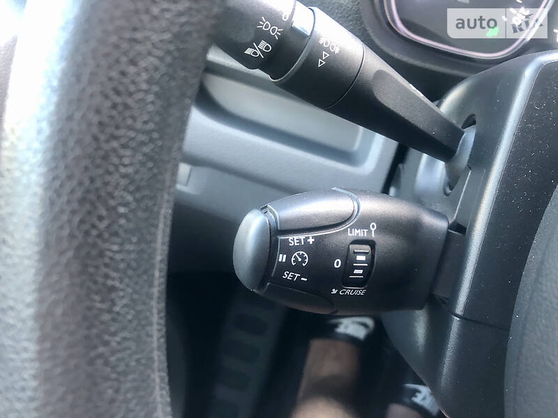 Минивэн Peugeot Expert 2016 в Ровно