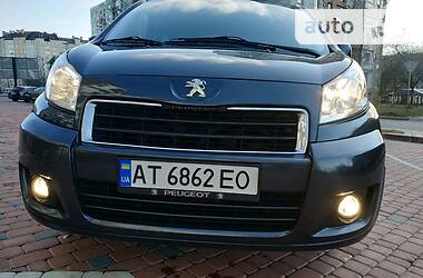 Мінівен Peugeot Expert 2014 в Івано-Франківську