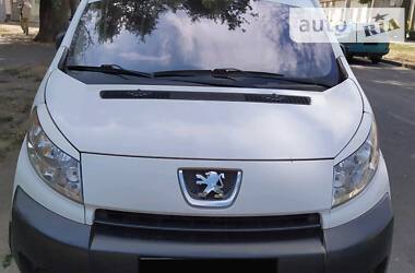 Минивэн Peugeot Expert 2008 в 
