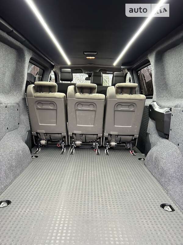 Грузовой фургон Peugeot Expert 2017 в Калуше