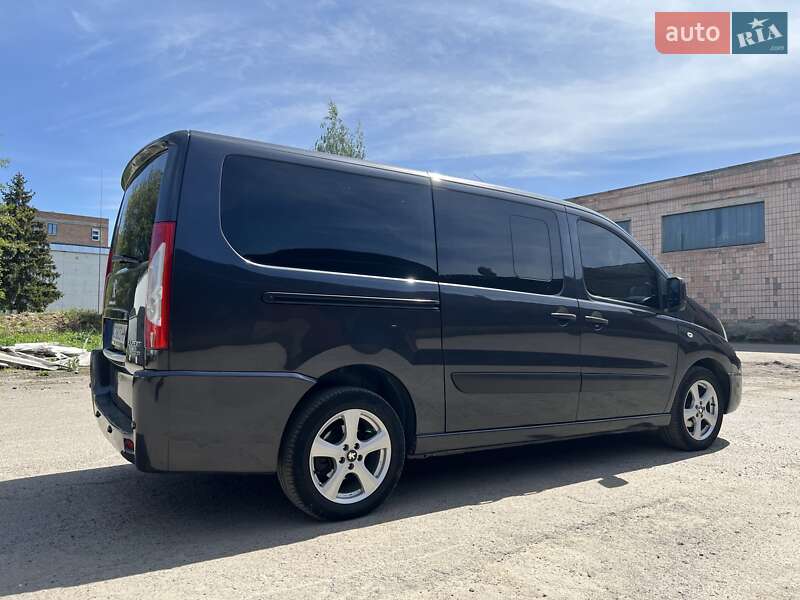 Мінівен Peugeot Expert 2015 в Луцьку фото 14 Мінівен Peugeot Expert 2015 в Луцьку