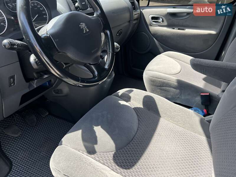 Мінівен Peugeot Expert 2015 в Луцьку фото 23 Мінівен Peugeot Expert 2015 в Луцьку
