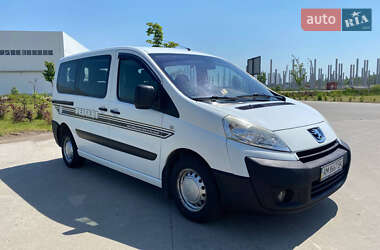 Минивэн Peugeot Expert 2007 в Коростене