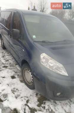 Мінівен Peugeot Expert 2008 в Умані