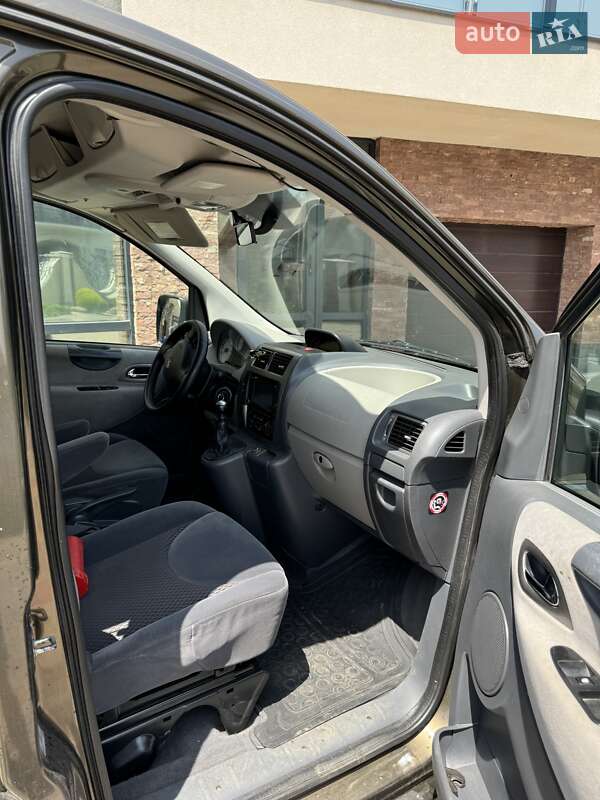 Мінівен Peugeot Expert 2012 в Ужгороді