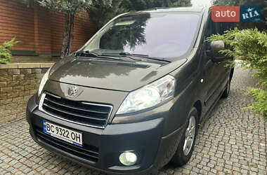 Мінівен Peugeot Expert 2013 в Дніпрі