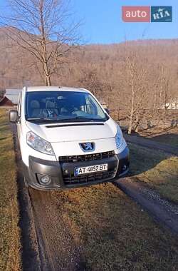 Грузовой фургон Peugeot Expert 2012 в 