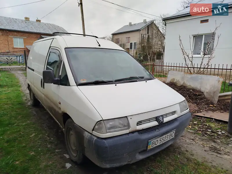 Грузовой фургон Peugeot Expert 2000 в 