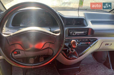 Минивэн Peugeot Expert 2001 в 