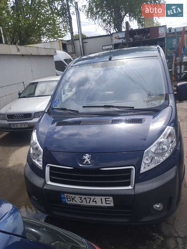Peugeot Expert 2013