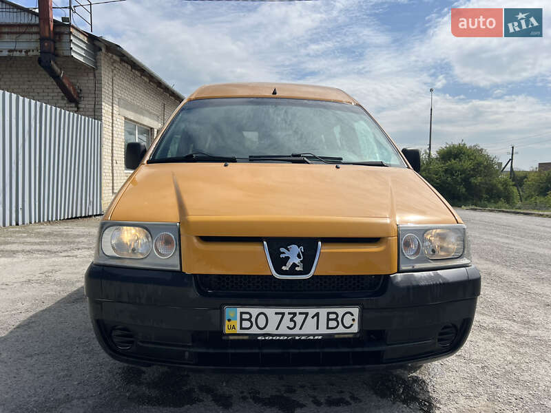 Минивэн Peugeot Expert 2006 в 