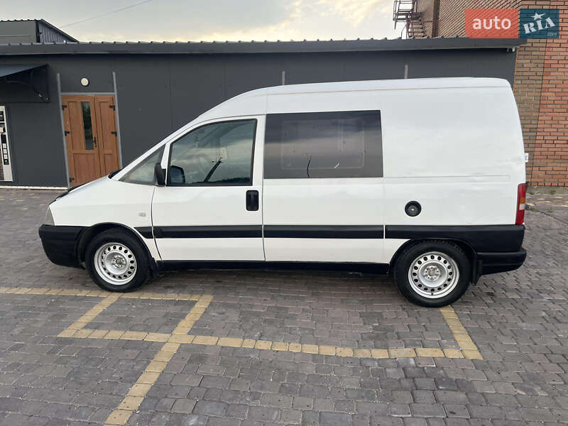 Мінівен Peugeot Expert 2004 в Теофіполі