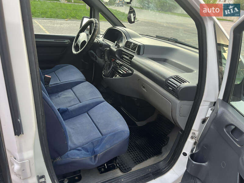 Мінівен Peugeot Expert 2004 в Теофіполі