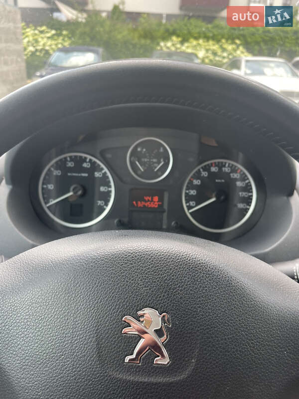 Минивэн Peugeot Expert 2013 в Киеве