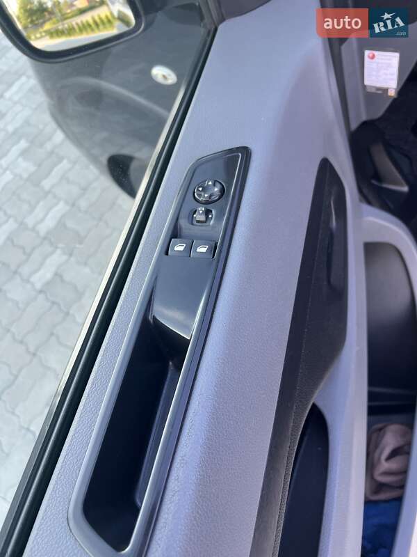 Грузовой фургон Peugeot Expert 2018 в Львове