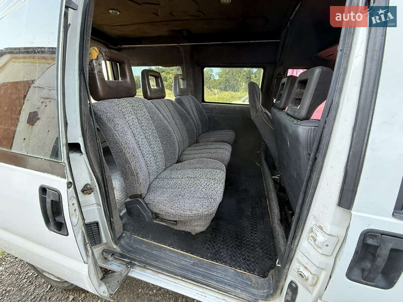 Мінівен Peugeot Expert 1996 в Кіцмані