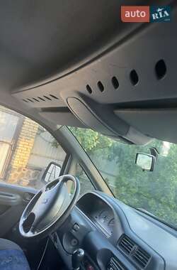Грузовой фургон Peugeot Expert 2001 в 