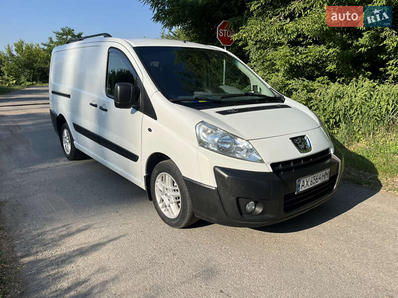 Грузопассажирский фургон Peugeot Expert 2011 в 