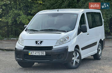 Минивэн Peugeot Expert 2008 в 